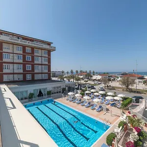 **** Hotel Grand & Riviera Italie