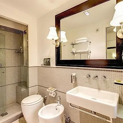 Residenza A -Via Veneto Fashion Rooms -Self Check-In Rom